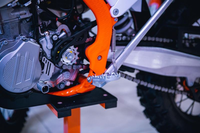 KTM 450 EXC SIX DAYS NOVÁ 0 KM  - fotka 21 z 50