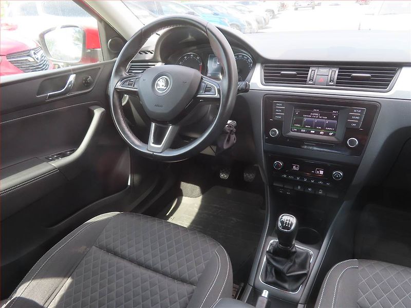 Škoda Rapid (2017) Spaceback 1.2 TSI, Serv.kniha - fotka 7 z 20