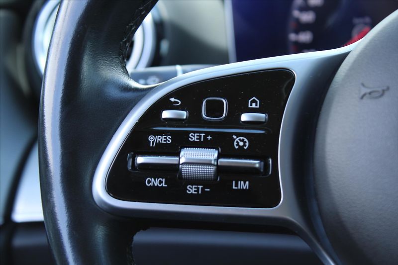 Mercedes-Benz Třídy E 200D AVANTGARDE SERVIS. KN. - fotka 15 z 30