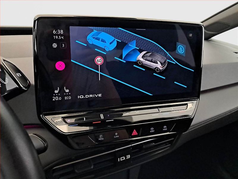 Volkswagen ID.3 (2023) Pro Perf. (62 kWh), SoH 87% - fotka 18 z 29