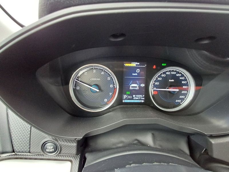 Subaru Forester COMFORT e-Boxer FB 20 110 kW C - fotka 12 z 25