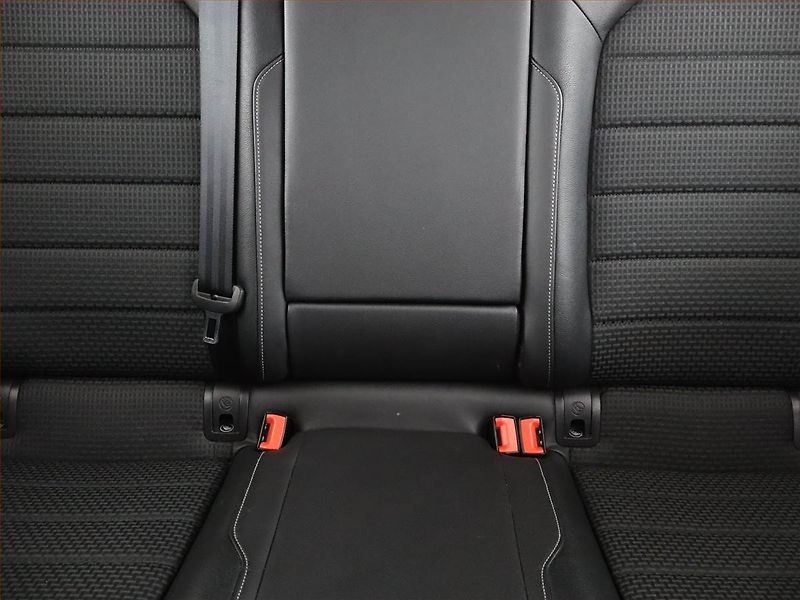Volkswagen Golf (2016) Marathon Edition 1.2 TSI - fotka 8 z 16