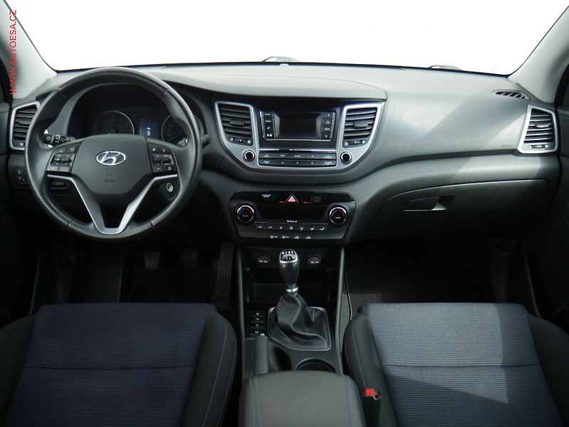Hyundai Tucson (2016) 1.6 GDi 2WD, Comfort - fotka 8 z 17