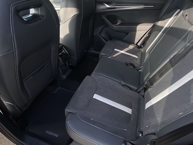 Škoda Kodiaq (2026) 2,0 TDI 142 kW 4x4 DSG Sportli - fotka 16 z 24