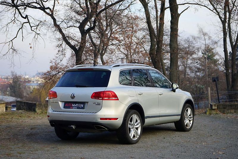 Volkswagen Touareg 180kW Pano 360 Matrix AdTempom - fotka 6 z 33