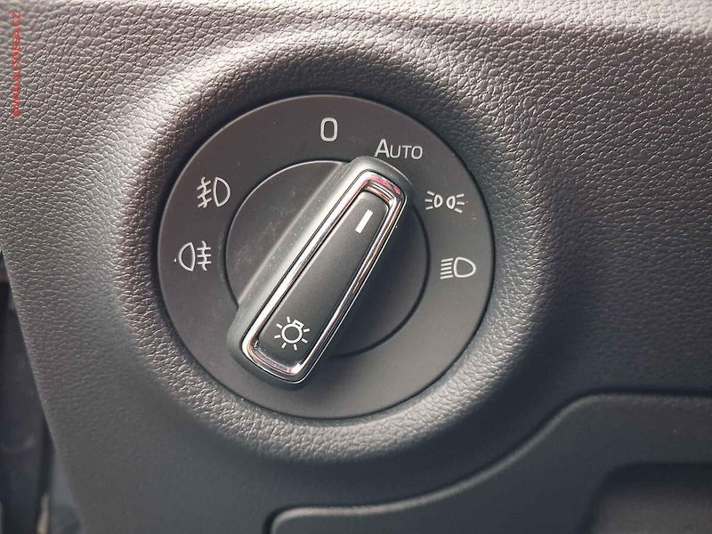 Škoda Scala (2019) 1.5TSi, ČR, Style, LED - fotka 16 z 20