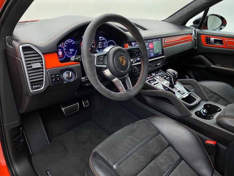 Porsche Cayenne GTS 4.0 V8 4x4 AUT CZ Záruka - fotka 4 z 72