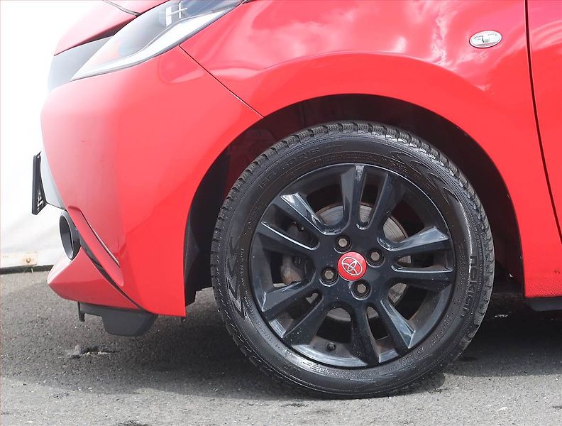 Toyota Aygo (2018) 1.0 VVT-i, Automat, ČR,1.maj - fotka 14 z 18