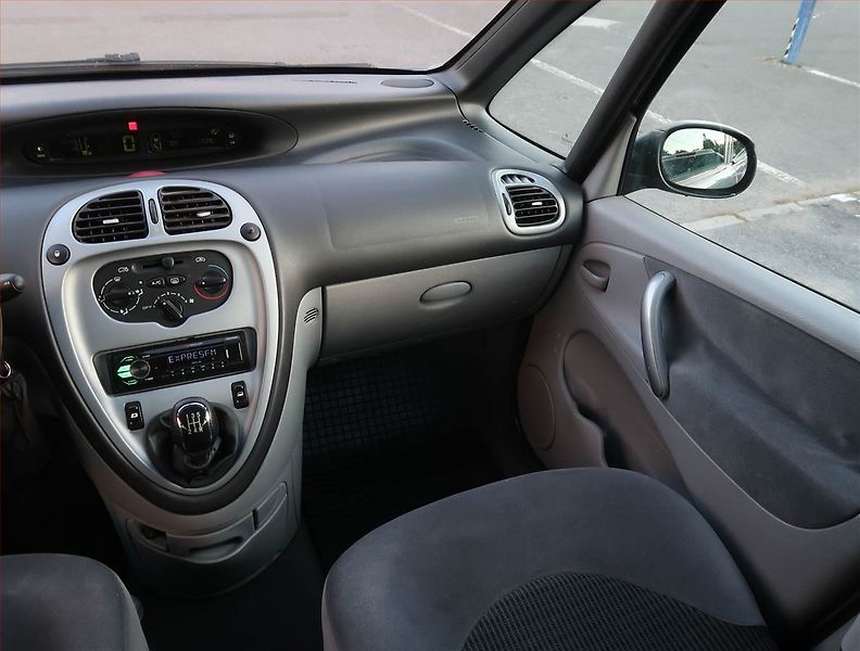 Citroën Xsara Picasso (2008) 1.6 16V, LPG, po STK, Klima - fotka 8 z 15