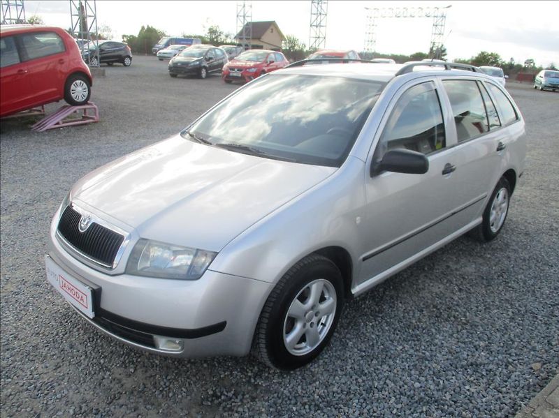Škoda Fabia 1,2 i, 47kW,74 786km,1.maj,CZ, - fotka 3 z 29