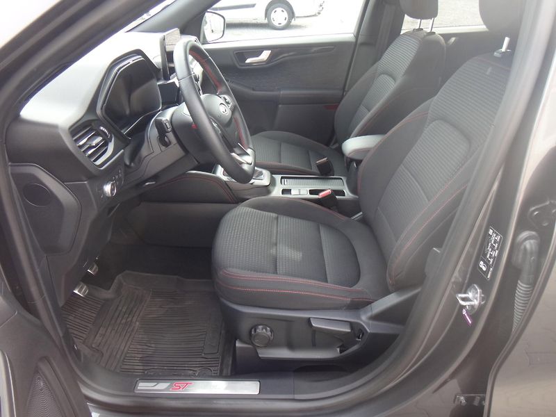 Ford Kuga (2020) St-Line_1.5 EcoBoost 110kW/150 - fotka 9 z 30