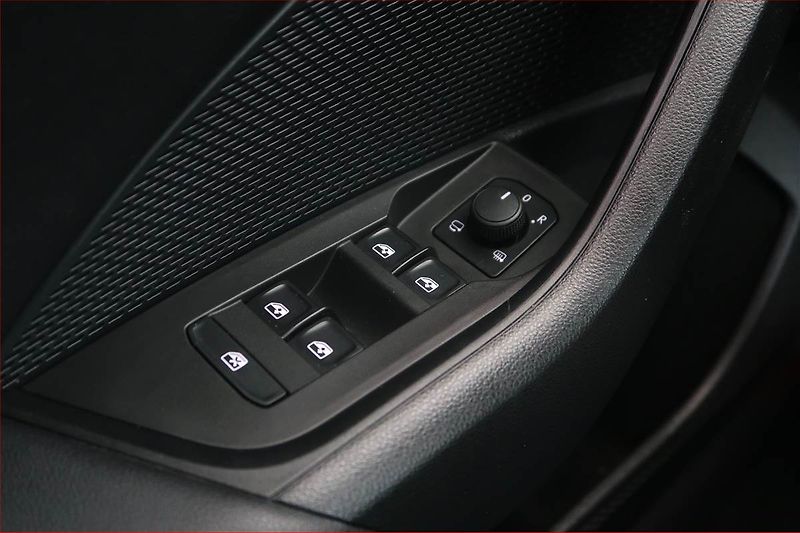 Škoda Octavia (2022) Scout 2.0 TDI - fotka 15 z 17
