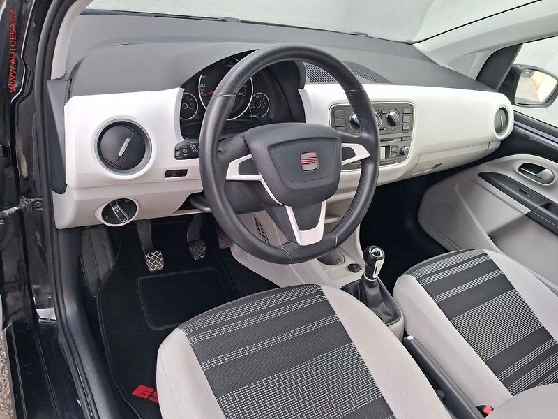 Seat Mii (2013) 1.0 MPi, Style - fotka 8 z 16