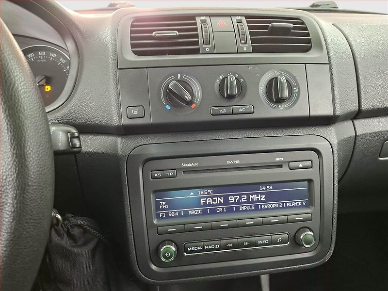 Škoda Roomster (2011) 1.2 TSI, Park. senzory - fotka 12 z 14