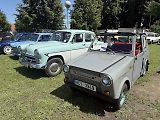 Návštěvníci akce mohli obdivovat kolem 140 historických automobilů, motorek i traktorů.