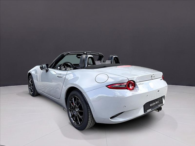 Mazda MX-5 1,5 132ps 6MT RWD Homura - fotka 4 z 12