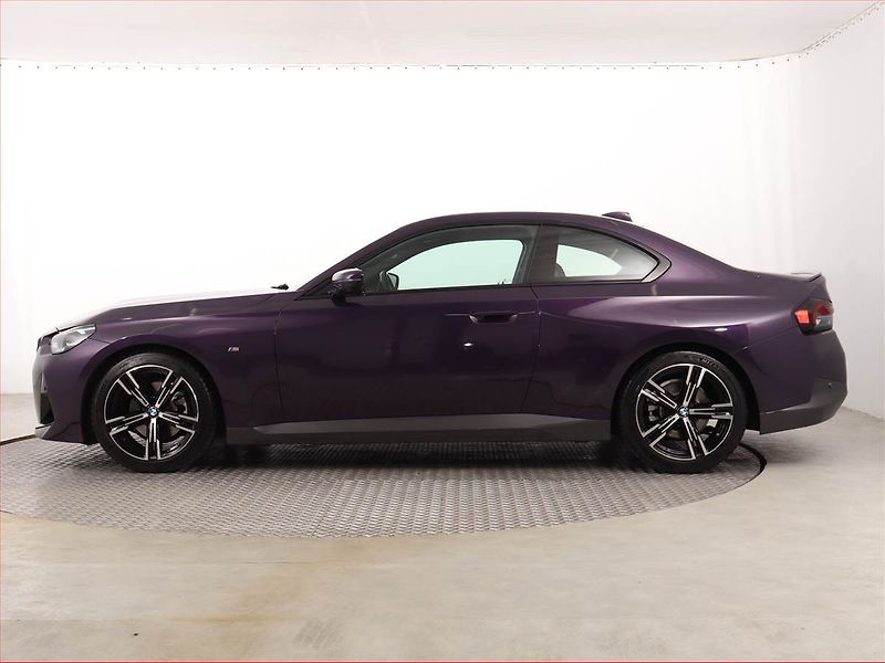 BMW Řada 2 (2022) 220 i - fotka 3 z 22