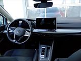 Volkswagen Golf Variant (2026) 1,5 eTSI 7DSG mHEV  People - náhled 12