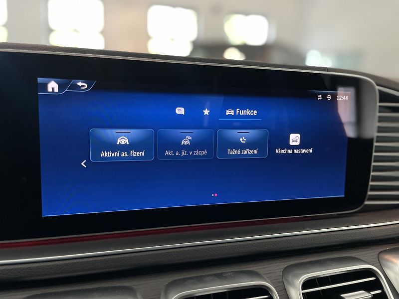 Mercedes-Benz GLE 450d 4Matic AMG - fotka 30 z 36