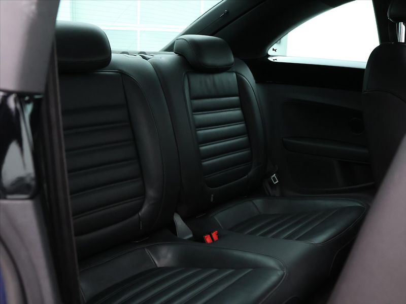 Volkswagen Beetle 2,0 TSI 147kW Sport - fotka 14 z 26