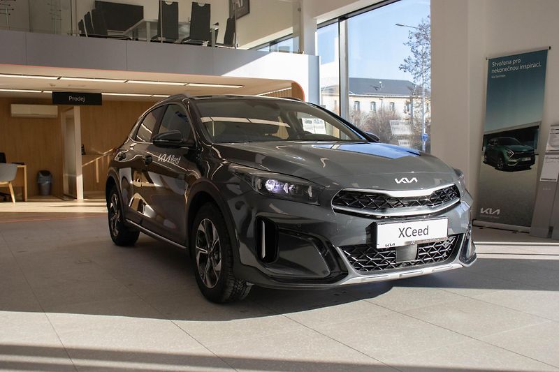 Kia XCeed 1.6 T-GDI GPF 7DCT EXCLUSIVE - fotka 3 z 17