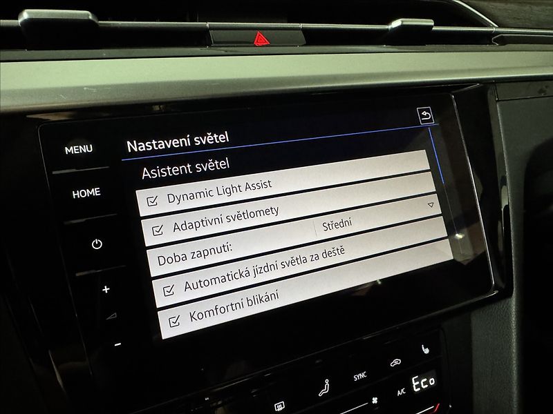 Volkswagen Arteon Shooting Brake 1,4 TSi  DSG eHybrid Elegance - fotka 27 z 44