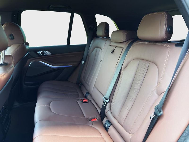 BMW X5 xDrive30d - fotka 16 z 23