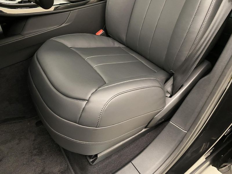 Land Rover Range Rover Sport (2026) P460e DYNAMIC SE AWD AUT  - fotka 37 z 73