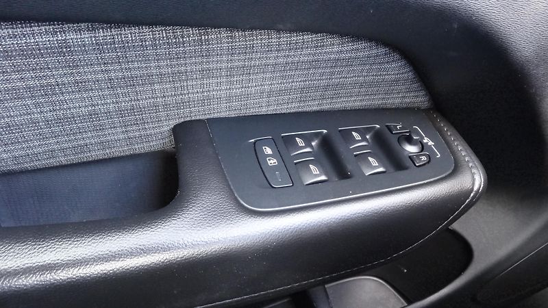 Volvo XC60  B4 Awd Taž.zař.Navi + - fotka 38 z 70