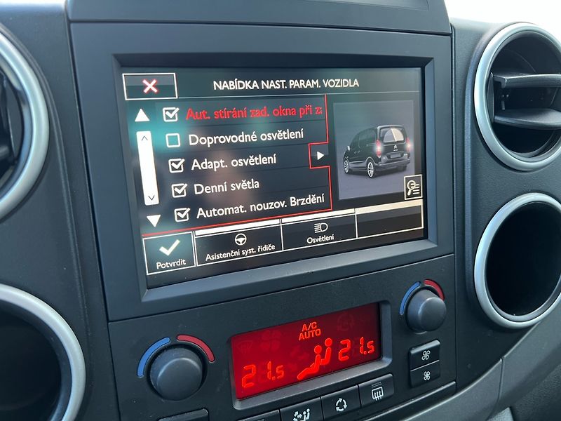 Citroën Berlingo (2017) 1.2PT Shine! NAVI! Tažné! 1.ma - fotka 32 z 37