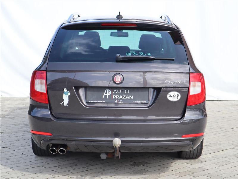 Škoda Superb 2,0 TDi 4x4 Elegance Navi CZ - fotka 5 z 34