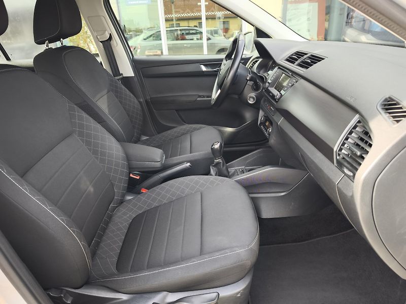 Škoda Fabia 2018 ČR 1.0 TSI 70kW Style - fotka 17 z 34