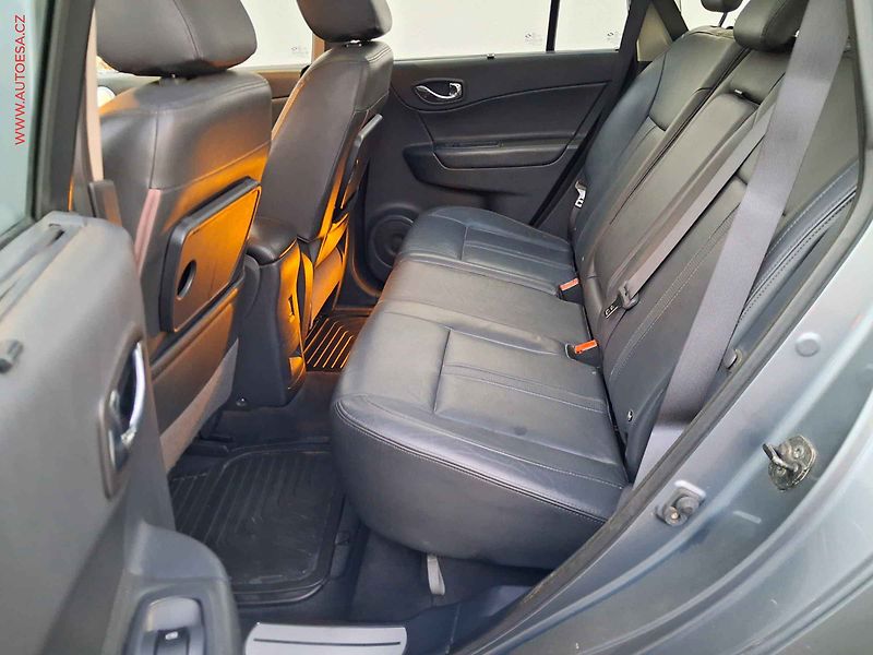 Renault Koleos (2008) 2.0dCi 4x4, Panor, xenon - fotka 10 z 15