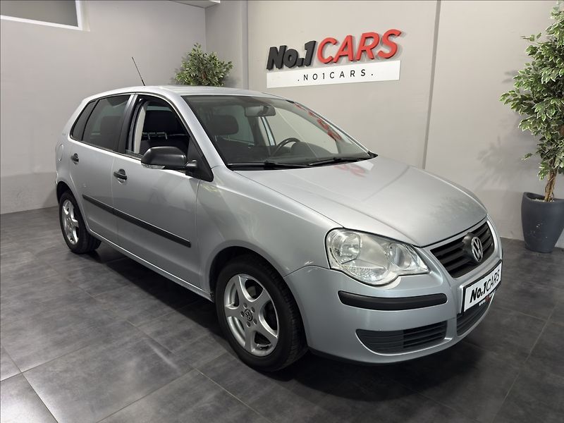 Volkswagen Polo 1,2   i TOUR ČIDLA ŠÍBR ALU ST - fotka 2 z 19