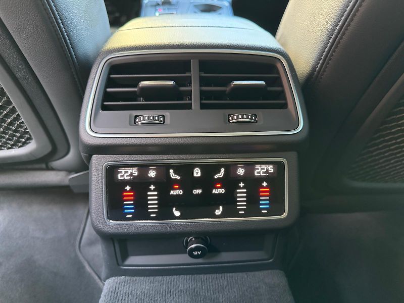 Audi A6 45TFSi-195KW-4x4-NEZAV-TAŽNÉ - fotka 26 z 32