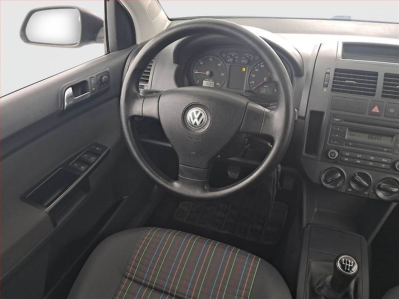Volkswagen Polo (2008) 1.4 TDI, nová STK, jezdí dobře - fotka 7 z 15