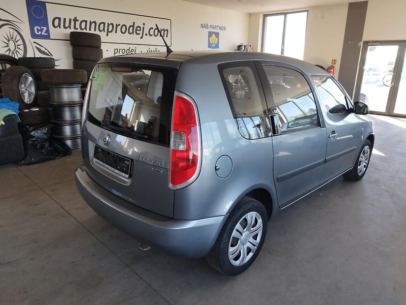 Škoda Roomster (2012) 1,2TSi 63KW klima serviska - fotka 5 z 26