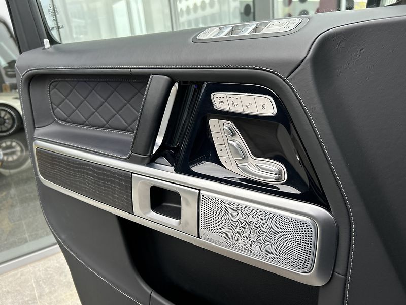 Mercedes-Benz Třídy G G 63 AMG Night - fotka 23 z 38