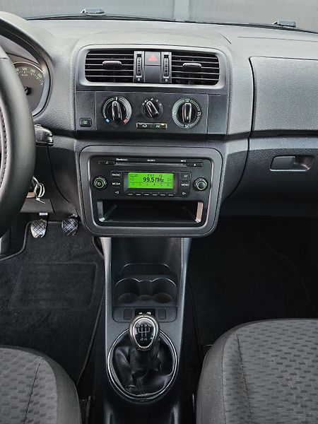 Škoda Fabia 1.2 TSI 63kW AMBITION,TEMPOMAT - fotka 21 z 37