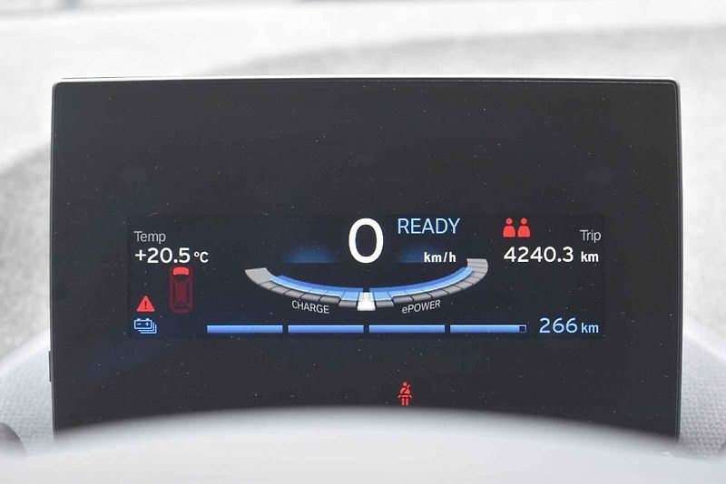 Otestovali jsme jeden z prvních elektromobilů na trhu.