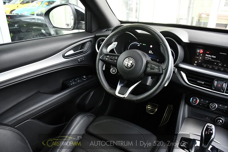 Alfa Romeo Stelvio 2.2 Diesel 16V Veloce TAŽNÉ - fotka 21 z 52