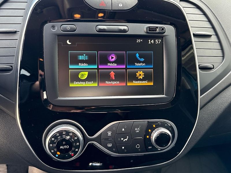Renault Captur (2019) LIMITED MAN6, ČR - fotka 12 z 46