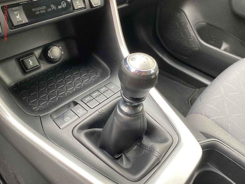 Toyota RAV4 (2021) 2.0i 16V, 1.maj,ČR, LED, TZ - fotka 15 z 19