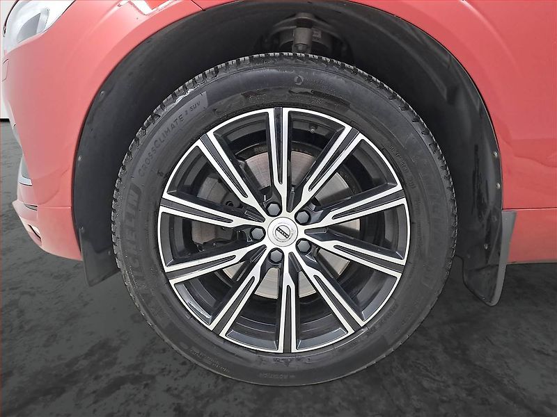 Volvo XC60 (2018) D4 AWD - fotka 15 z 24
