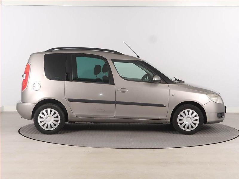Škoda Roomster (2007) 1.2 12V, po STK, Klima - fotka 6 z 14