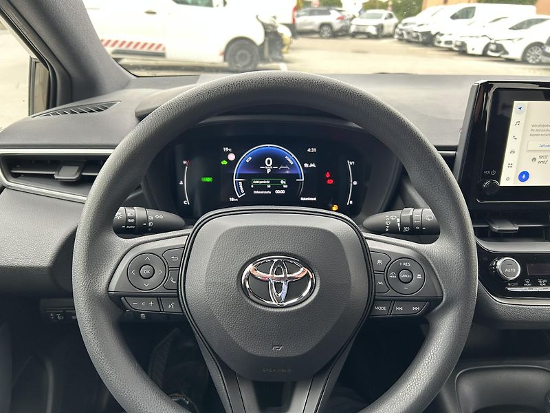 Toyota Corolla (2026) TS ACTIVE 1,8 HEV AT - fotka 6 z 14