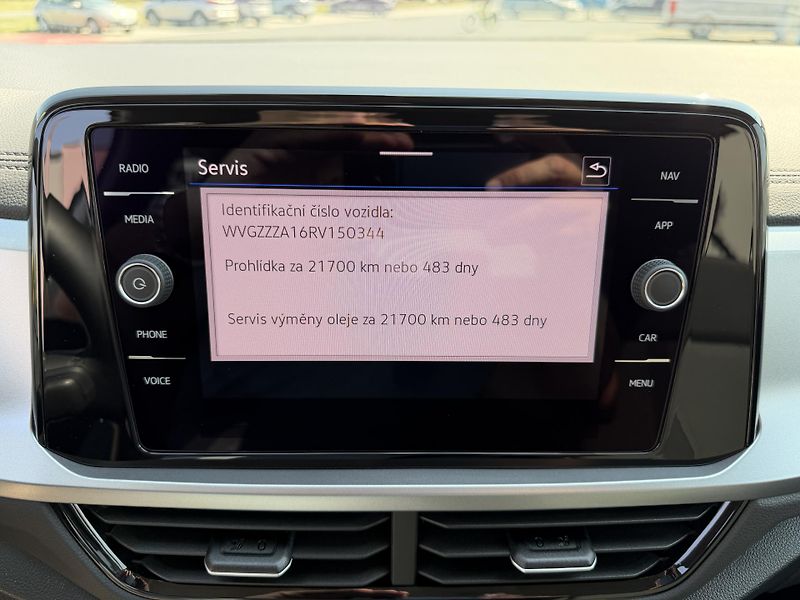 Volkswagen T-Roc 1,5 TSi/110kW LIFE - DSG,TZ,.. - fotka 29 z 64