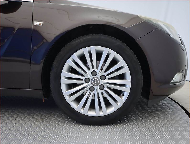Opel Insignia (2012) 2.0 CDTI, Serv.kniha, Navi - fotka 15 z 17