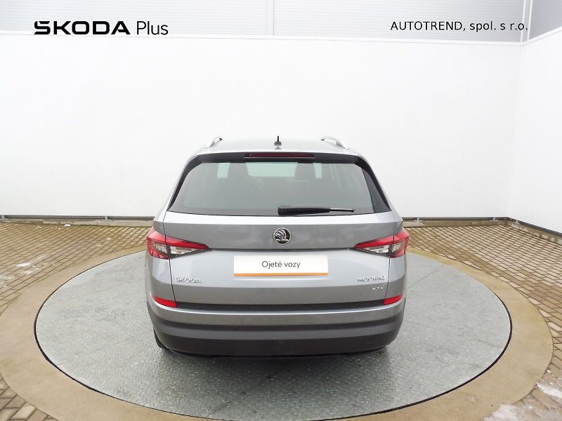 Škoda Kodiaq (2018) Style 2,0 TDI 110kW DSG 4x4 - fotka 27 z 30