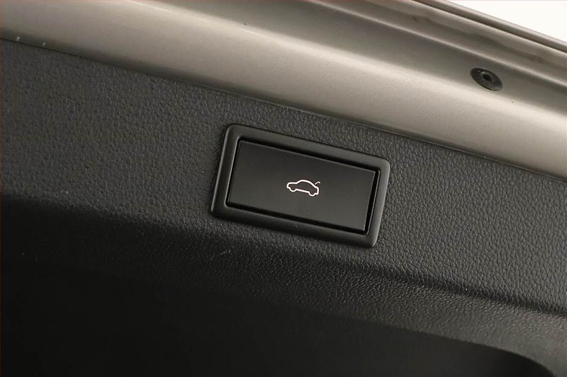 Škoda Superb (2016) Laurin&Klement 2.0 TDI - fotka 20 z 20